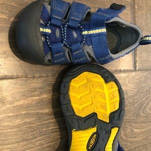 Keen sandals. Baby size 6.